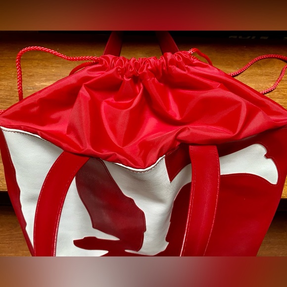 Vintage 1990s Transversion Red White “Greetings” Vinyl Tote - Picture 7 of 16